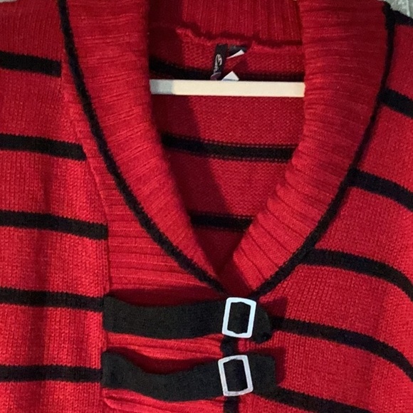 Extra Touch Sweater Dress U16 - Picture 2 of 4